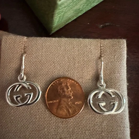 NWT Gucci interlocking GG sterling silver earrings with pouch and box